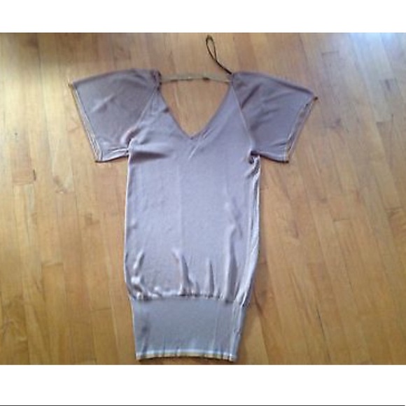 Bebe Women's Gold 24K V- Neck Dress Size Small New - Picture 8 of 8